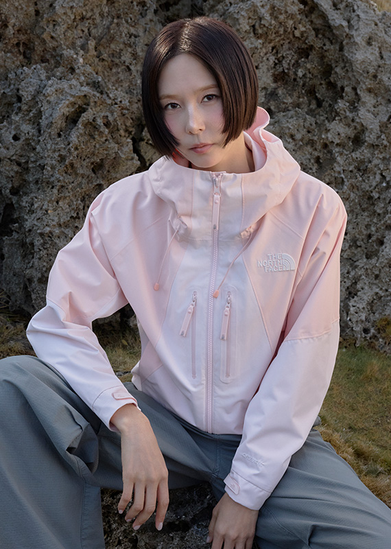 LIGHT LAYERS, BLOOMING