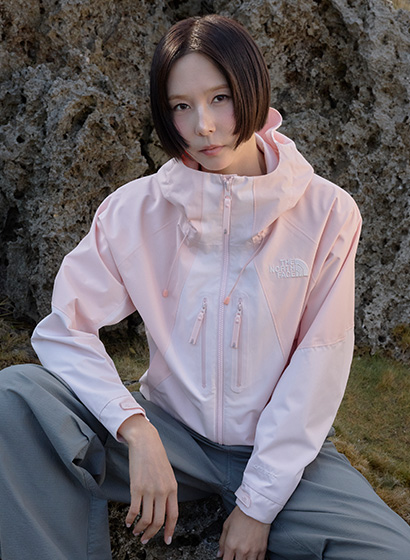 LIGHT LAYERS, BLOOMING